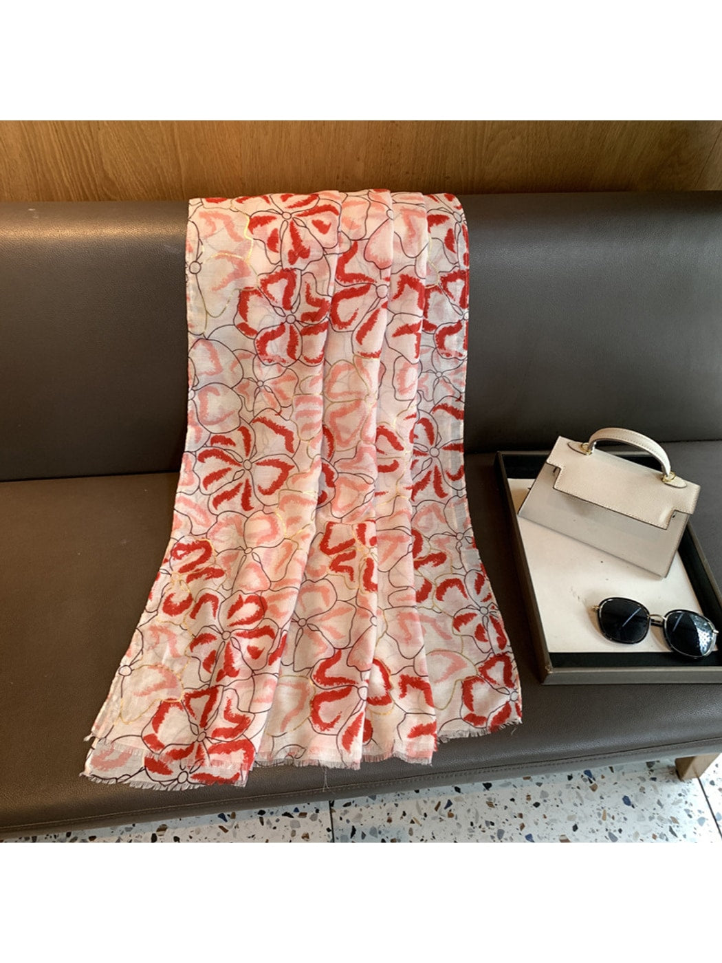 Scarvii - Elegant Floral Print Rectangle Scarf