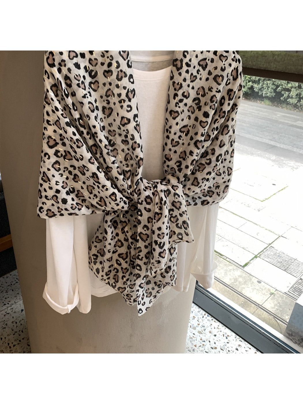 Scarvii - Heart Leopard Print Lightweight Wrap Scarf