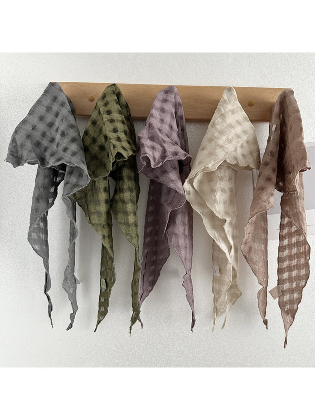 Scarvii - Vintage Openwork Triangle Scarf with Plaid Design