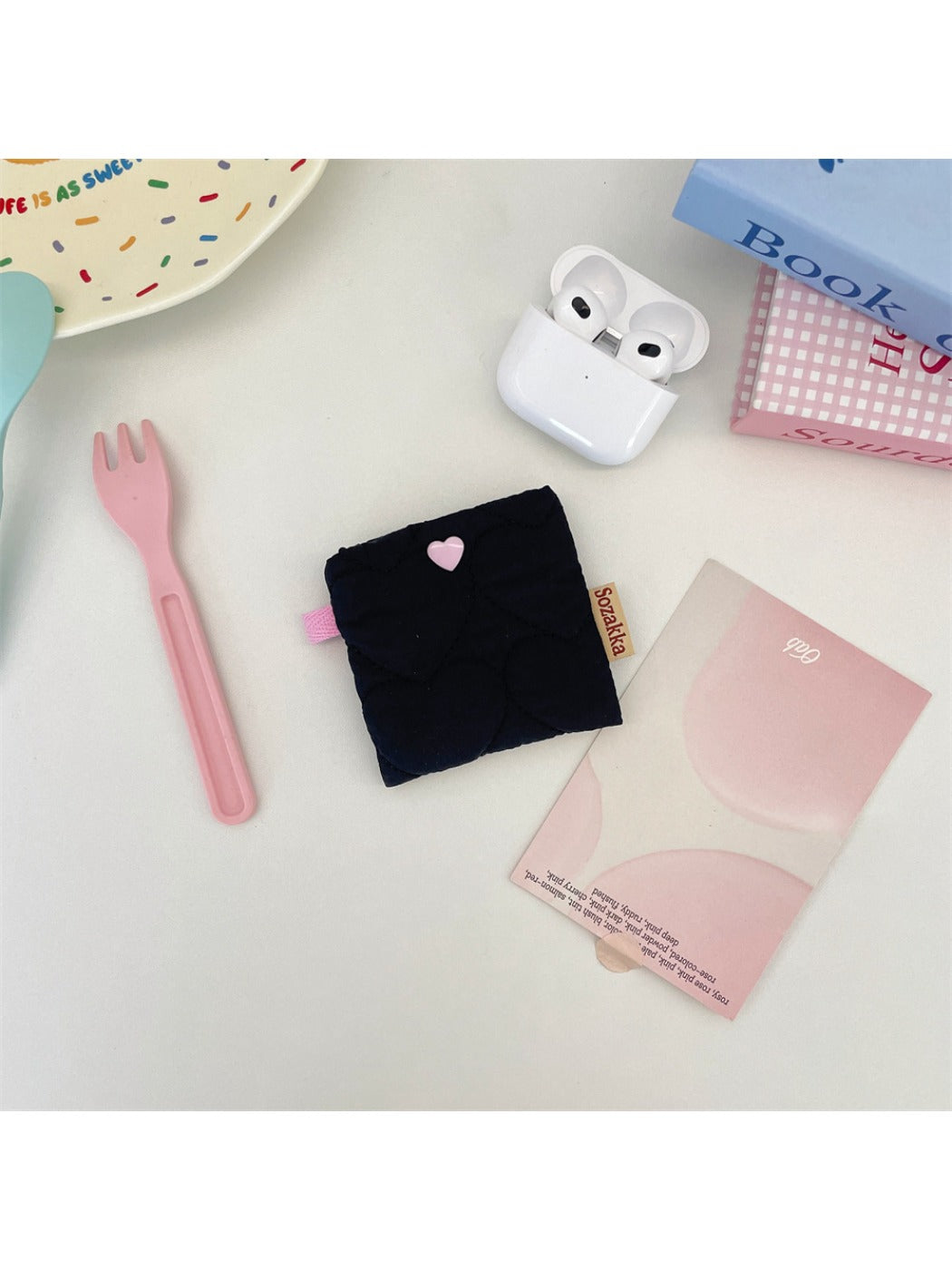 Cosbai - Mini Heart-Patterned Earphone Pouch