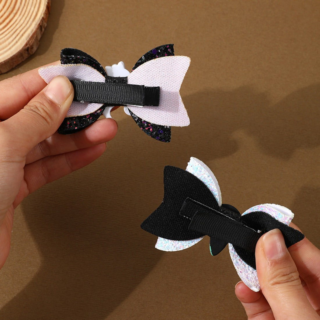 Hallo - Halloween Resin Spider and Bat Hair Clip