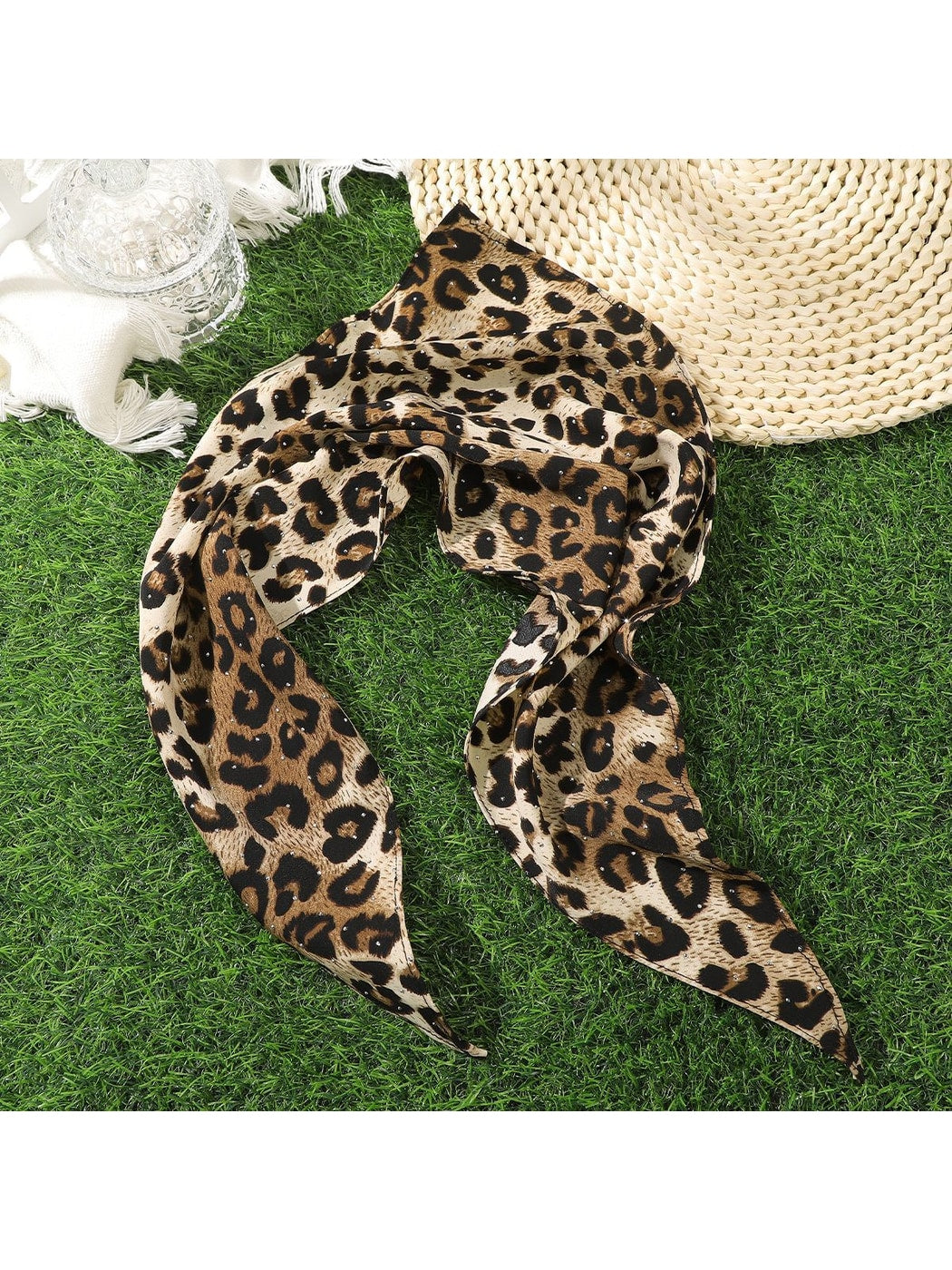 Scarvii - Chic Butterfly Print Triangle Bandana