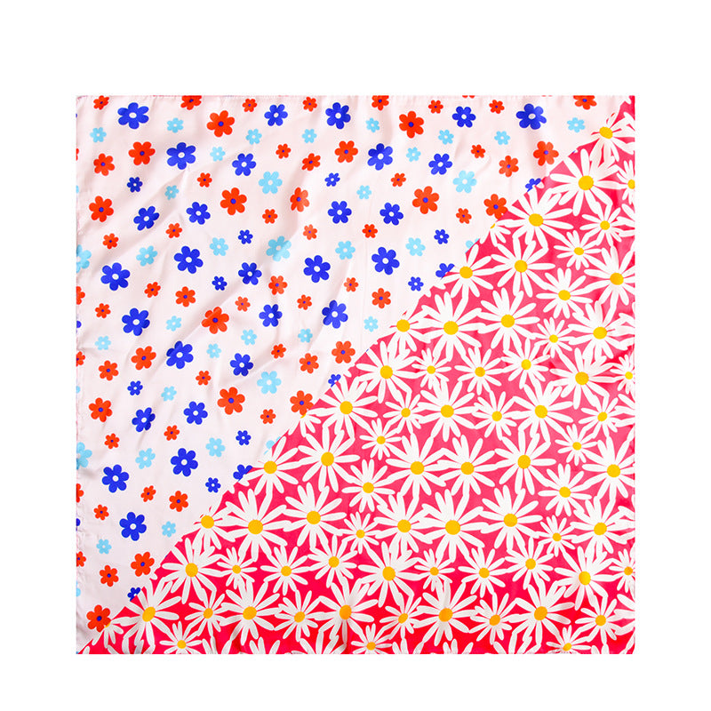 Scarvii - Daisy Square Scarf