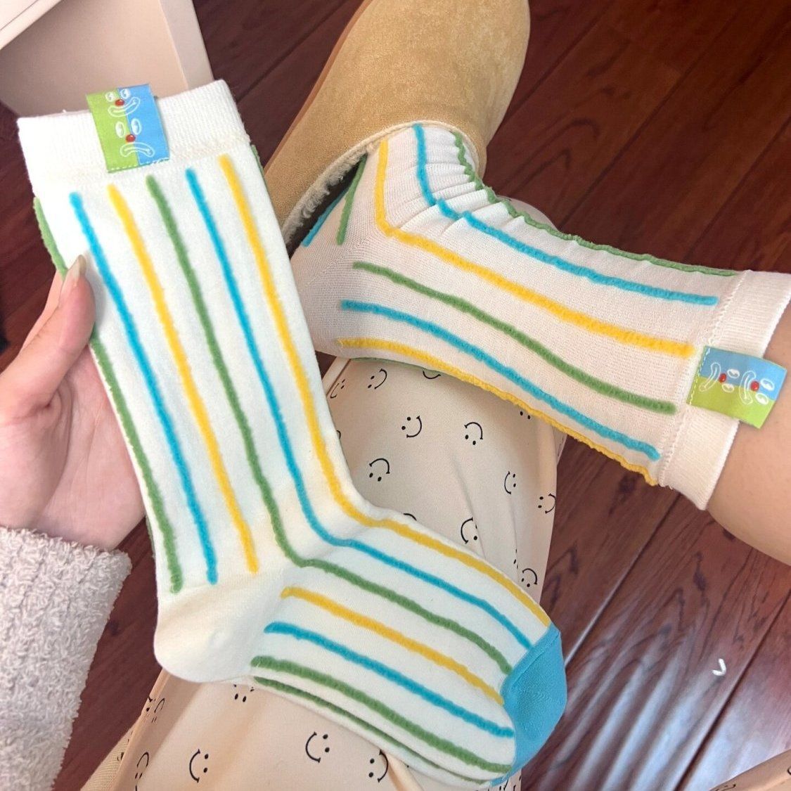 袜子女秋冬马戏团系列彩色圆点条纹韩版可爱搞怪潮流设计中筒袜女
