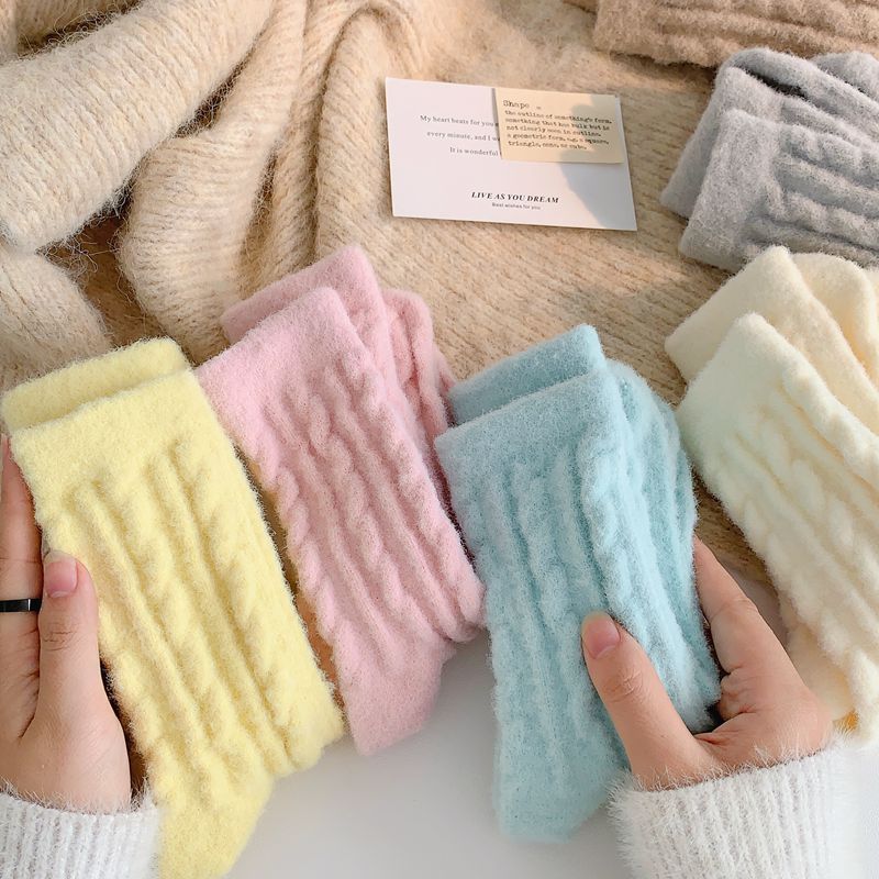 Rufia - 5 Pairs Solid Color Plush Socks