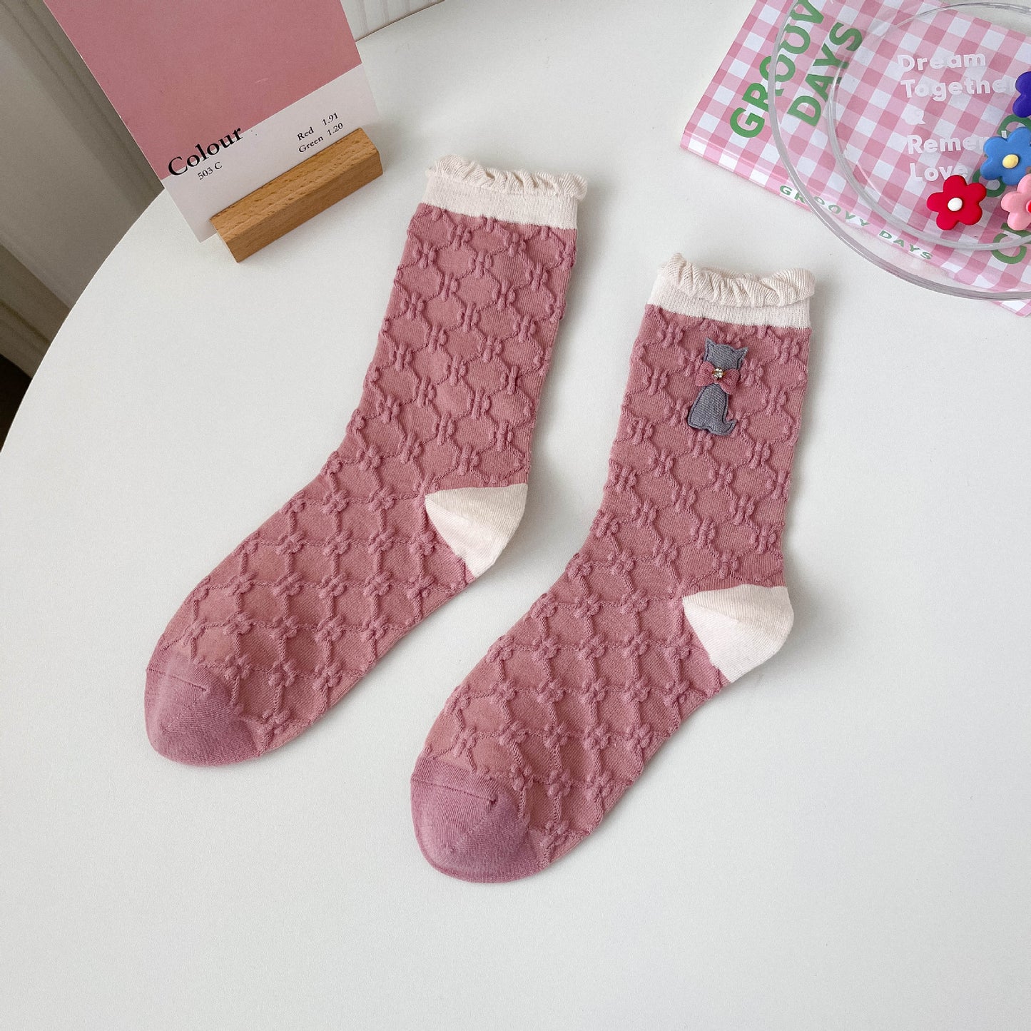 Rufia - Cute Patterned Socks in Pink and White