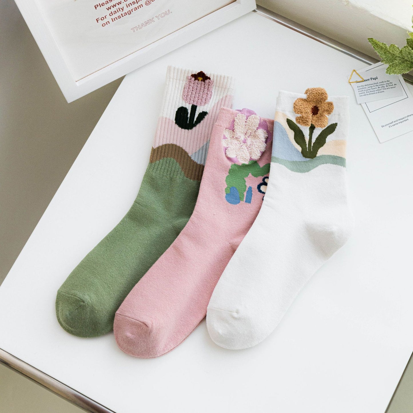 Rufia - 3D Floral Women’s Mid-Calf Socks