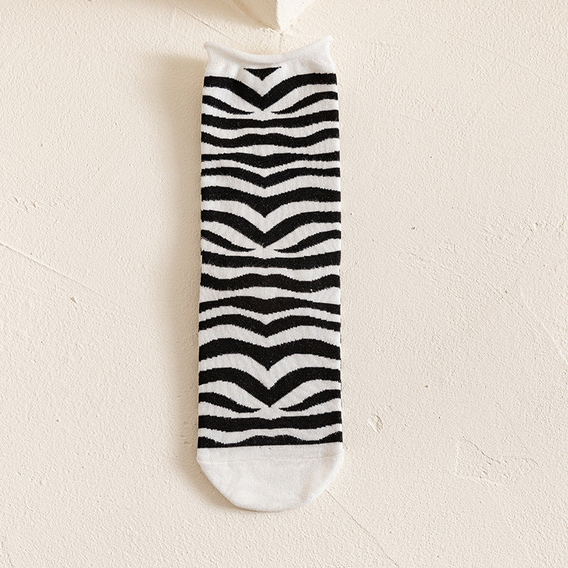 Rufia - Hip-Hop Classic Black and White Cow Print Striped Socks