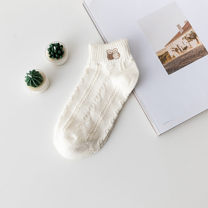 Rufia - White Embroidered Short Socks
