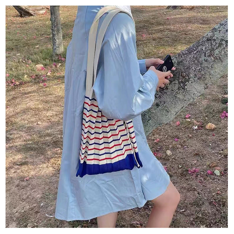 Ruffle Woven Fabric Shoulder Handbag