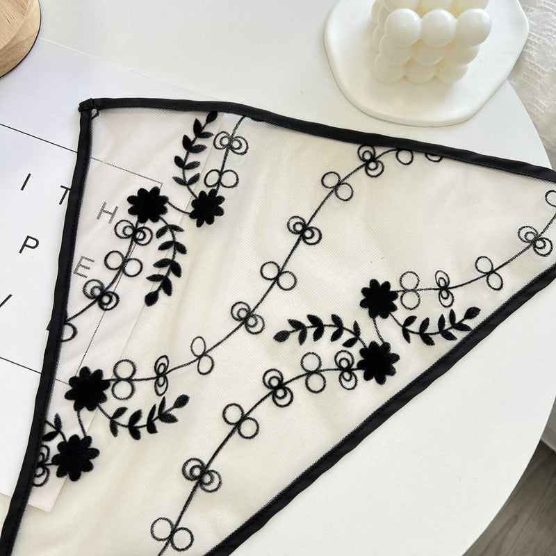 Lace Headband with Black Trim
