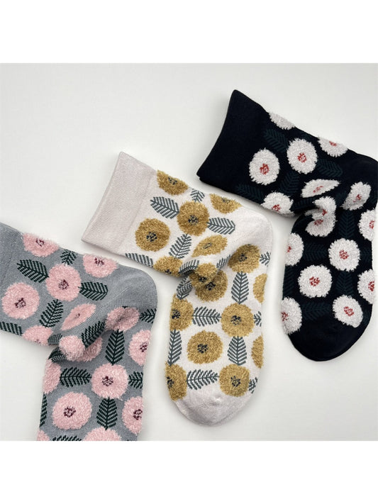 Rufia - Retro Mid-calf Socks with Floral Leaf Patterns