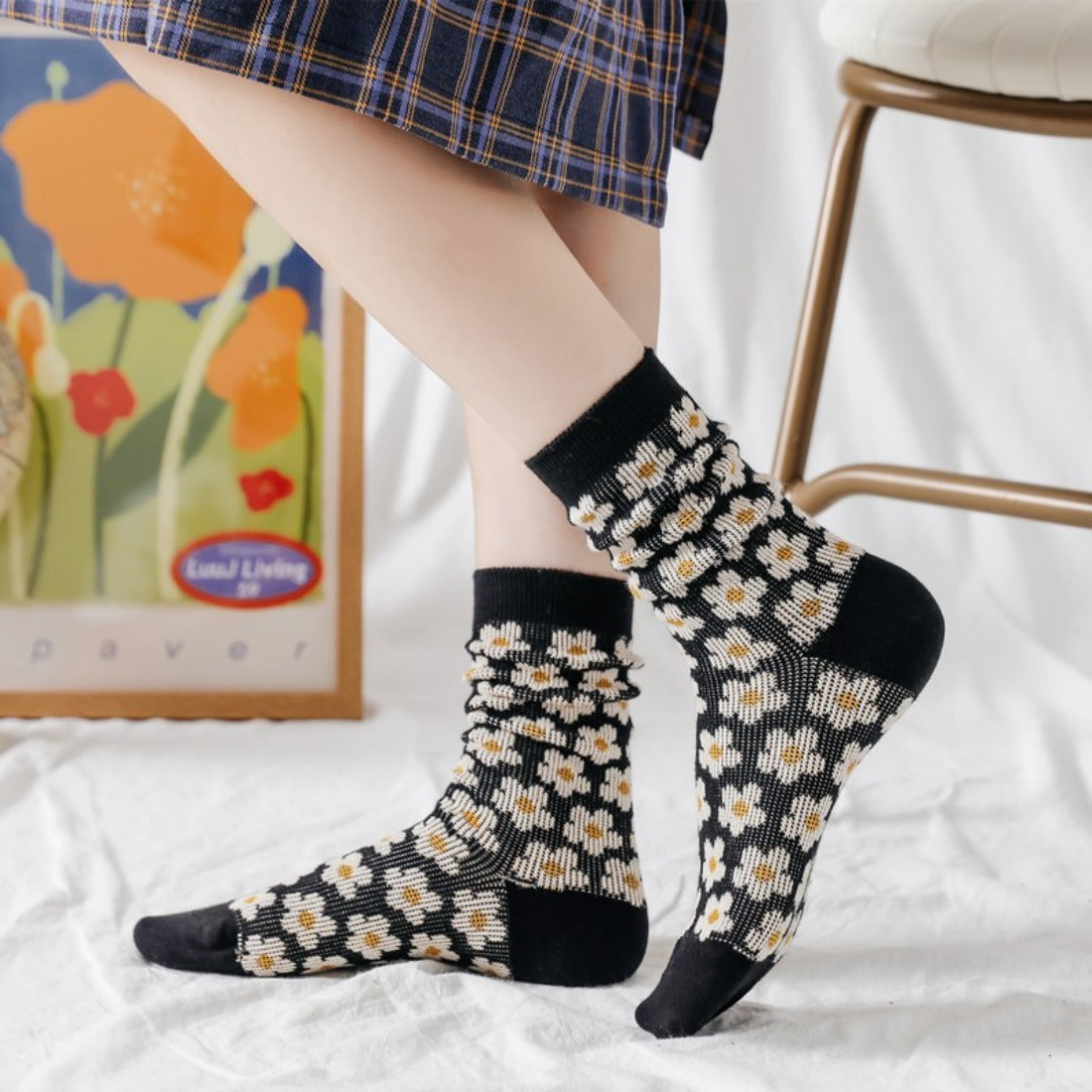 Rufia - Floral Pattern Mid-Calf Socks