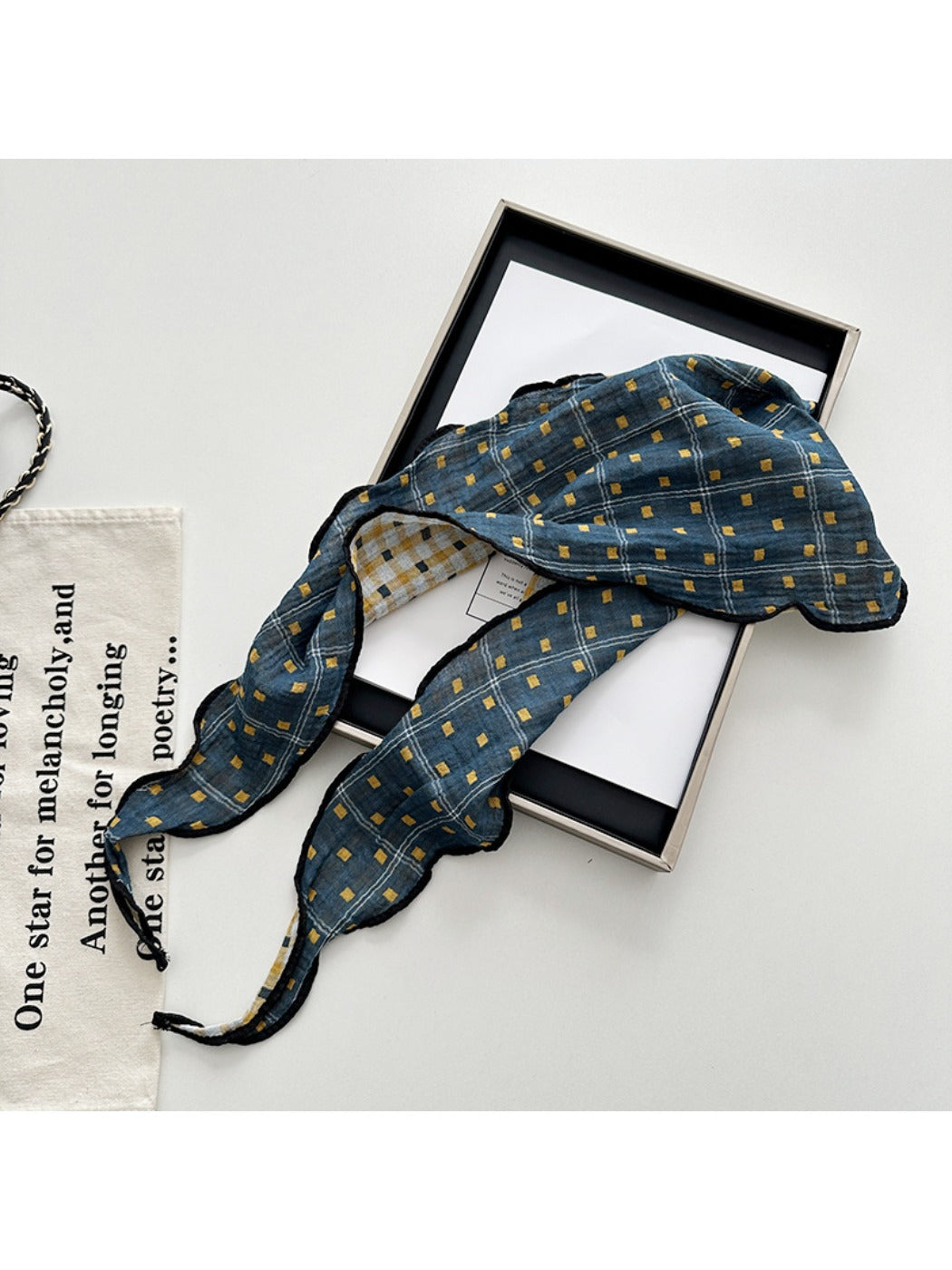 Scarvii - Plaid Diamond Pattern Scarf Headband