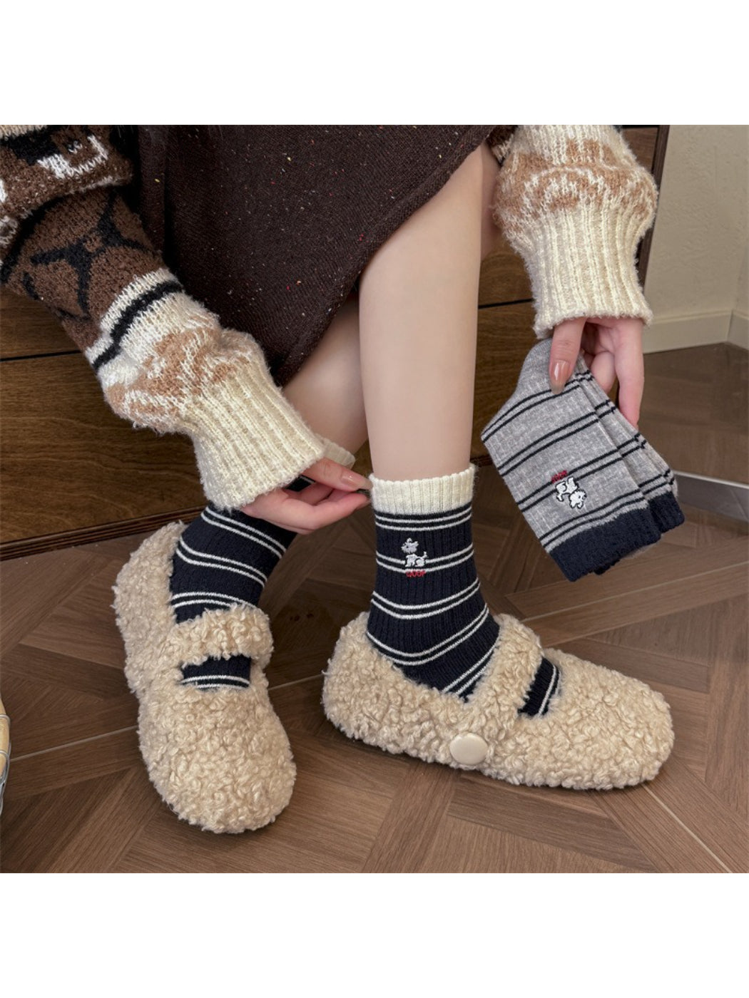 Rufia - Striped Dog Motif Everyday Crew Socks product image 7