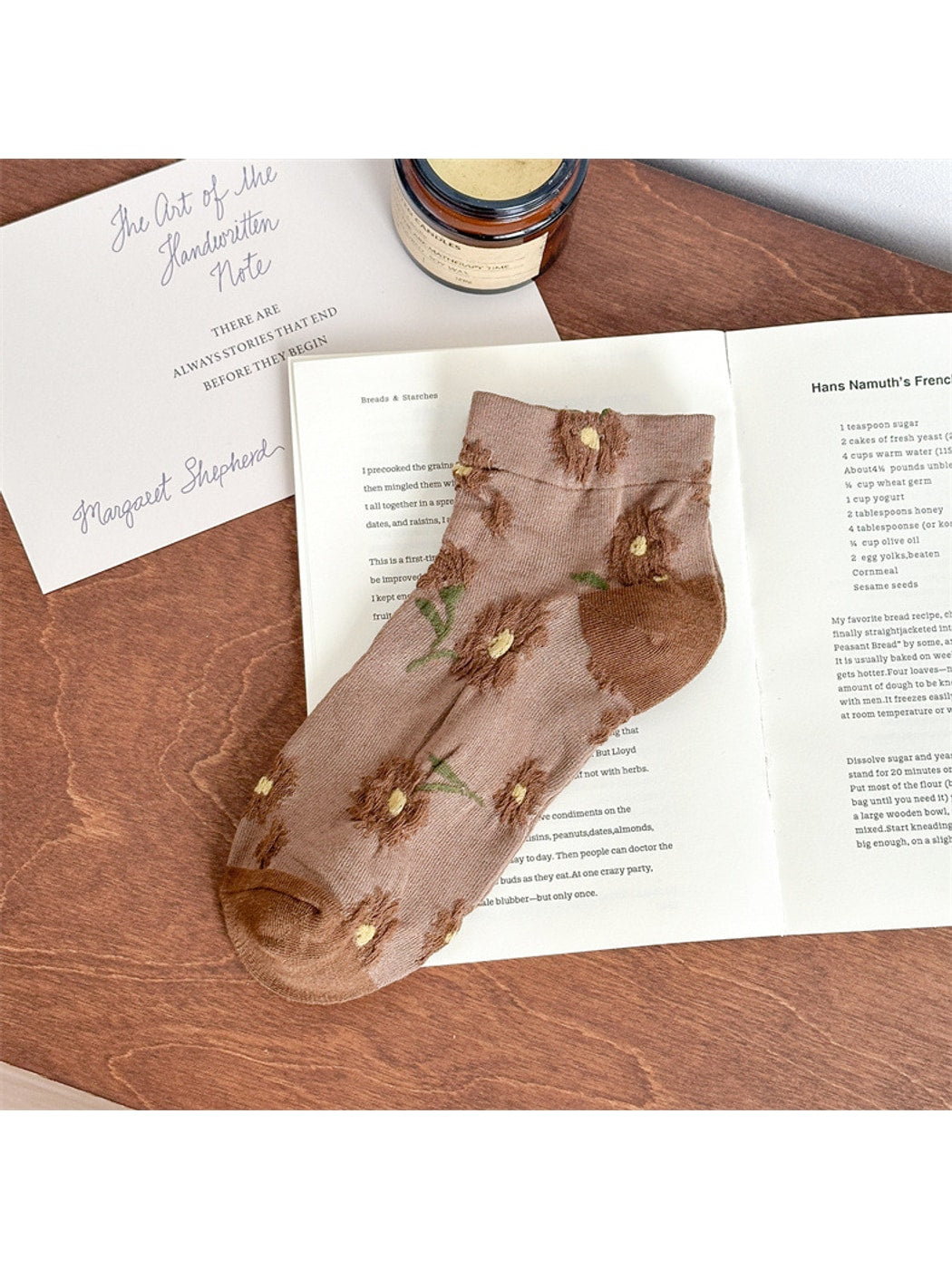 Rufia - Muted Floral Embroidered Ankle Socks