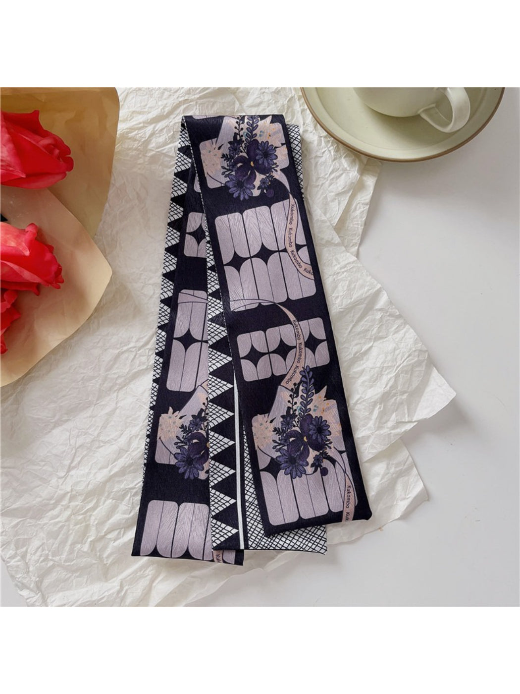 Scarvii Vintage Illustration Print Skinny Scarf