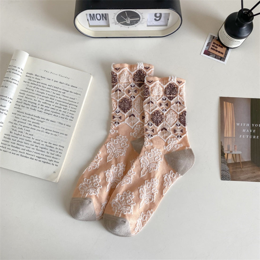 Rufia - Vintage Court Style Embossed Floral Mid-Calf Socks