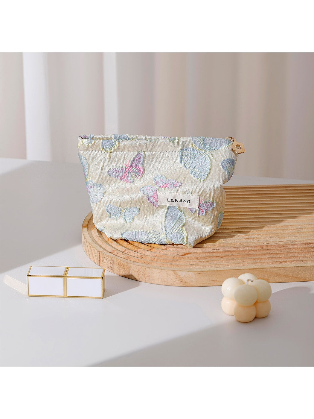 Cosbai - Butterfly Print Handheld Cosmetic Bag