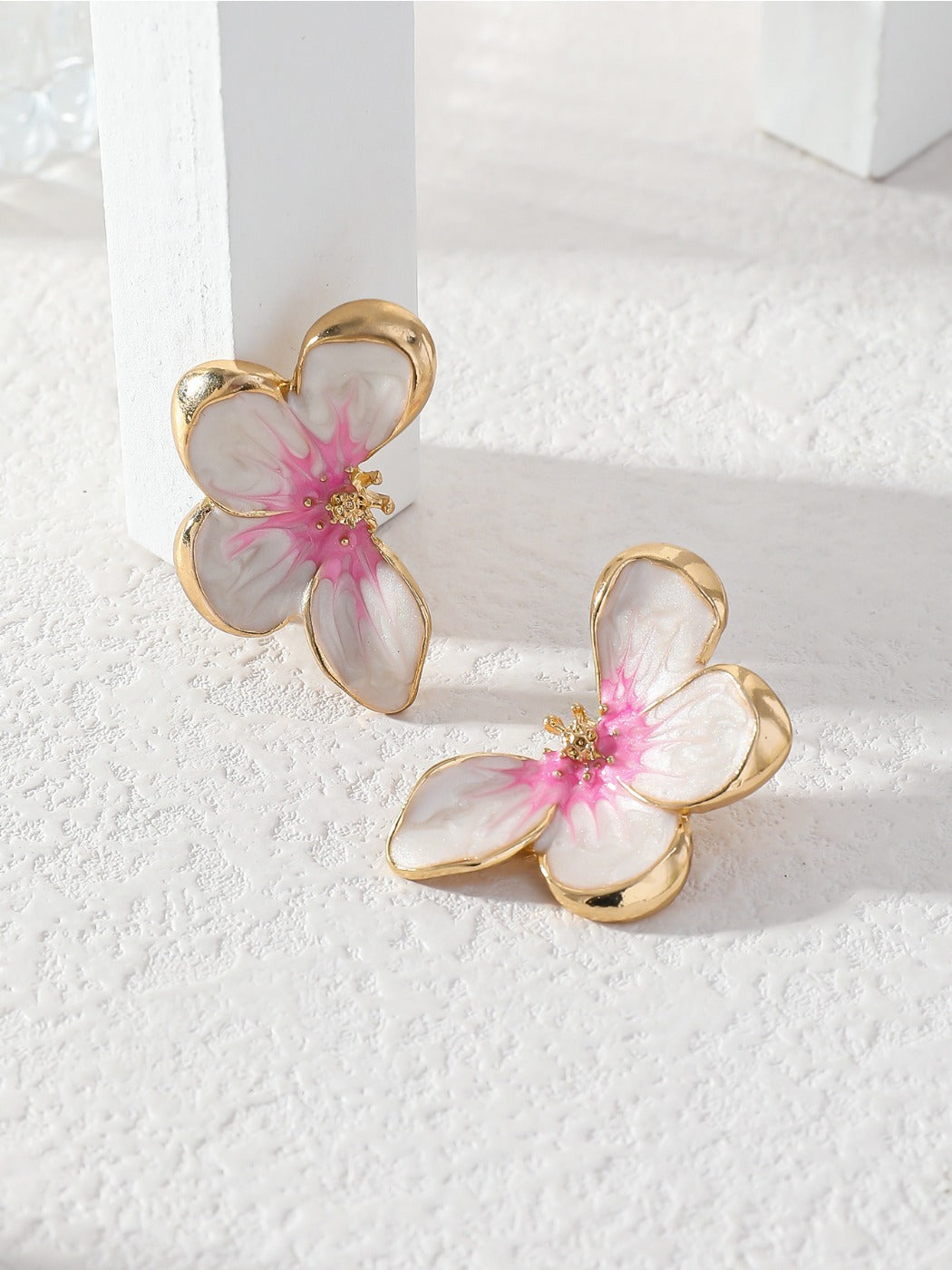 Earwish - Elegant Pink Floral Earrings