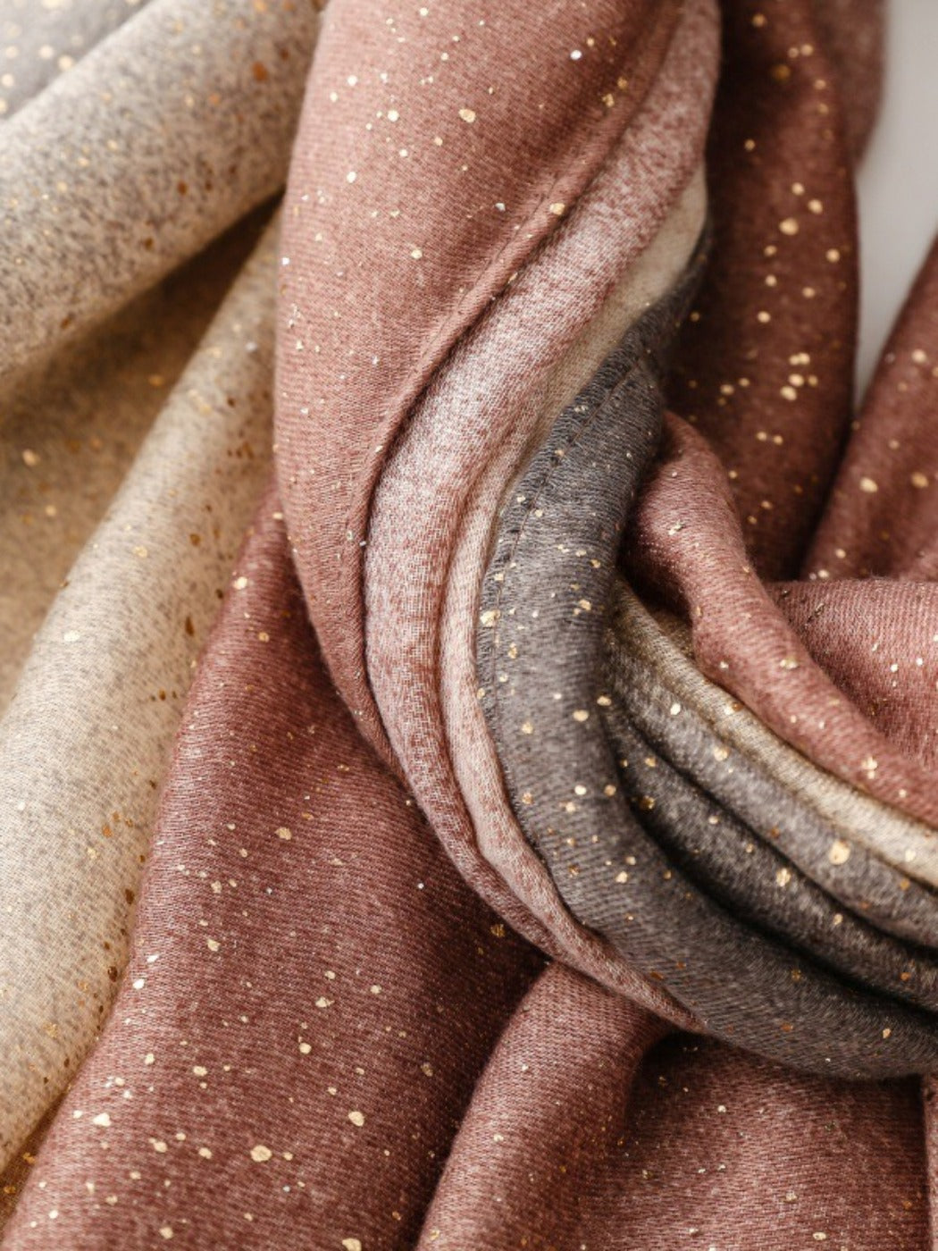 Scarvii - Minimalist Gradient Color Scarf with White Dots - 4 Colors