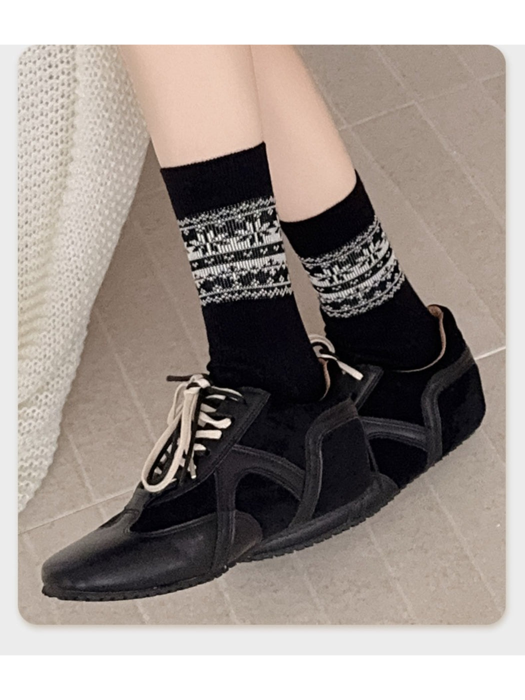 Rufia - Minimal Pattern Knit Crew Socks