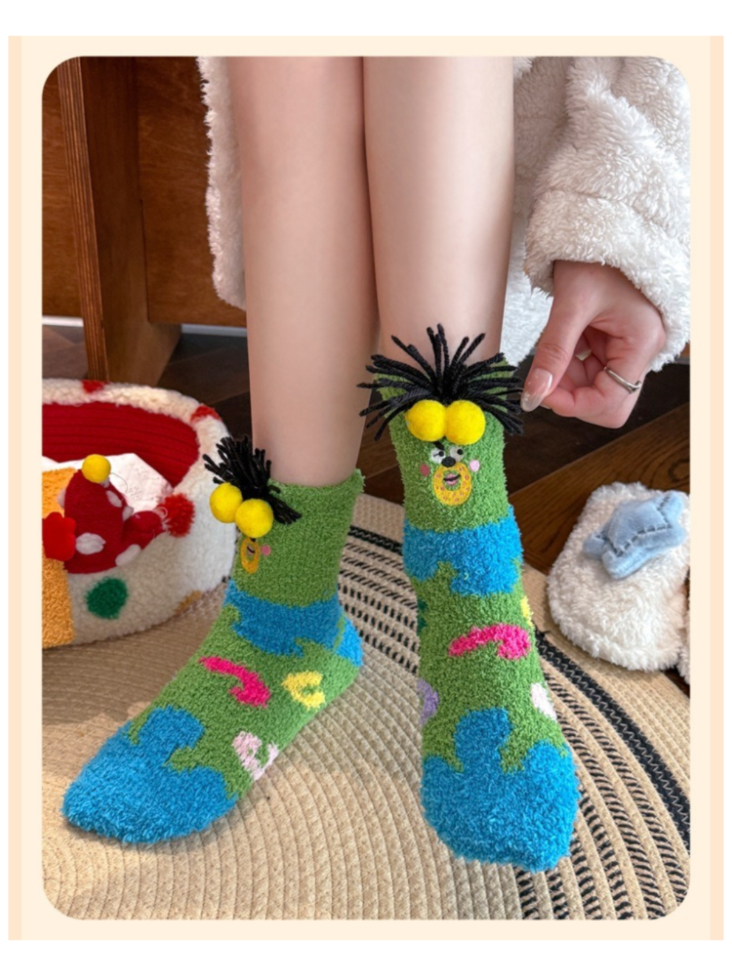 Rufia - Cartoon Face Abstract Fuzzy Crew Socks