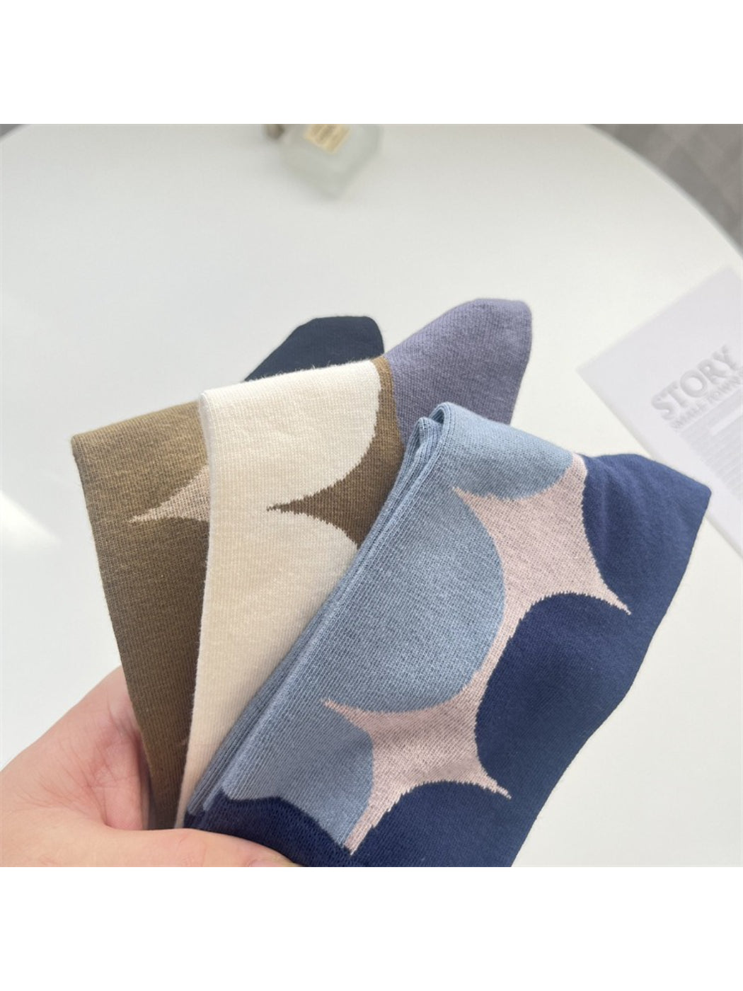 Rufia - Retro Orbit Crew Socks