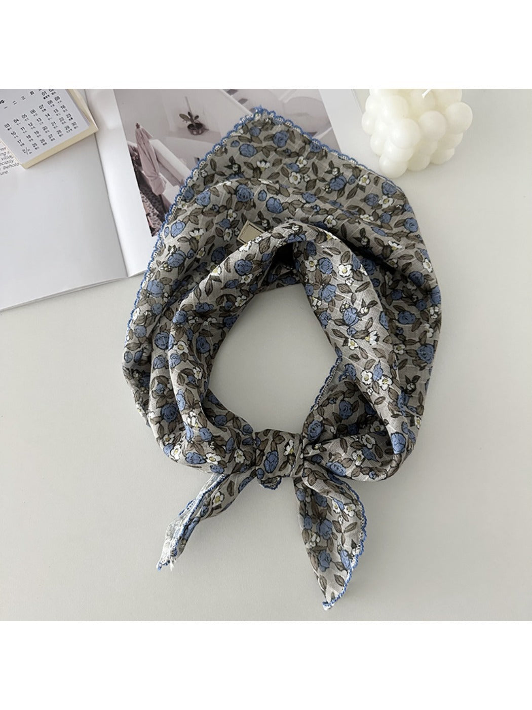 Scarvii - Vintage Floral Print Square Scarf