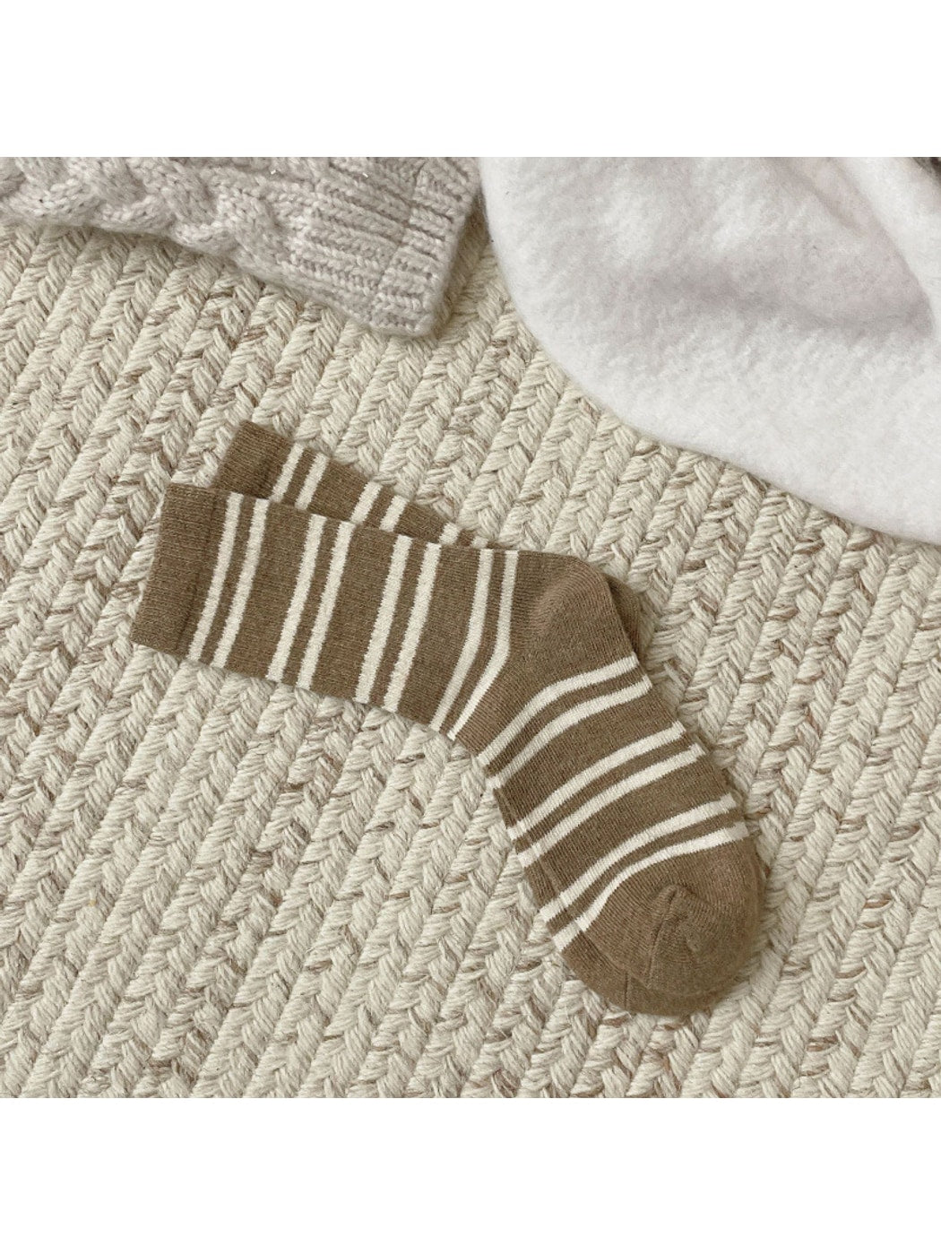 Rufia - Minimal Stripe Casual Crew Socks