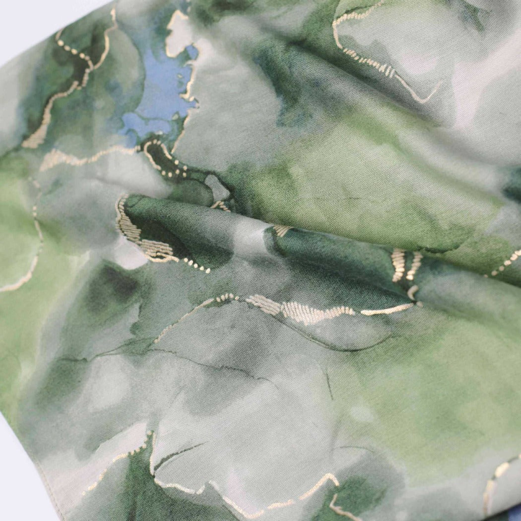 Scarvii - Shimmer Print Scarf - Elegant & Trendy