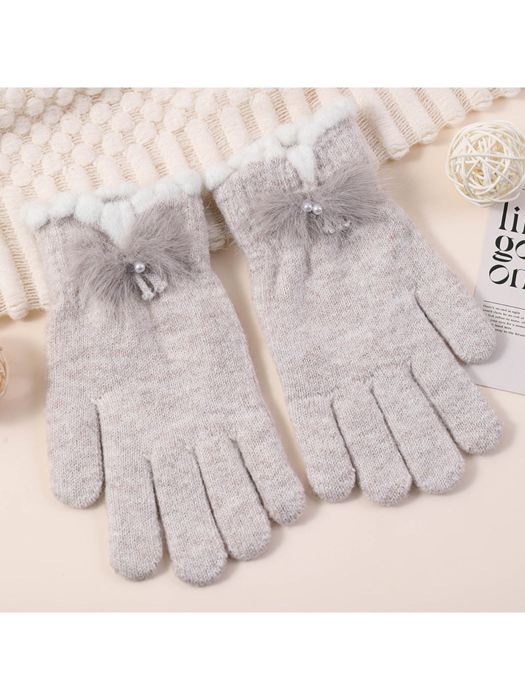 Gloving – Pom Plush Winter Gloves