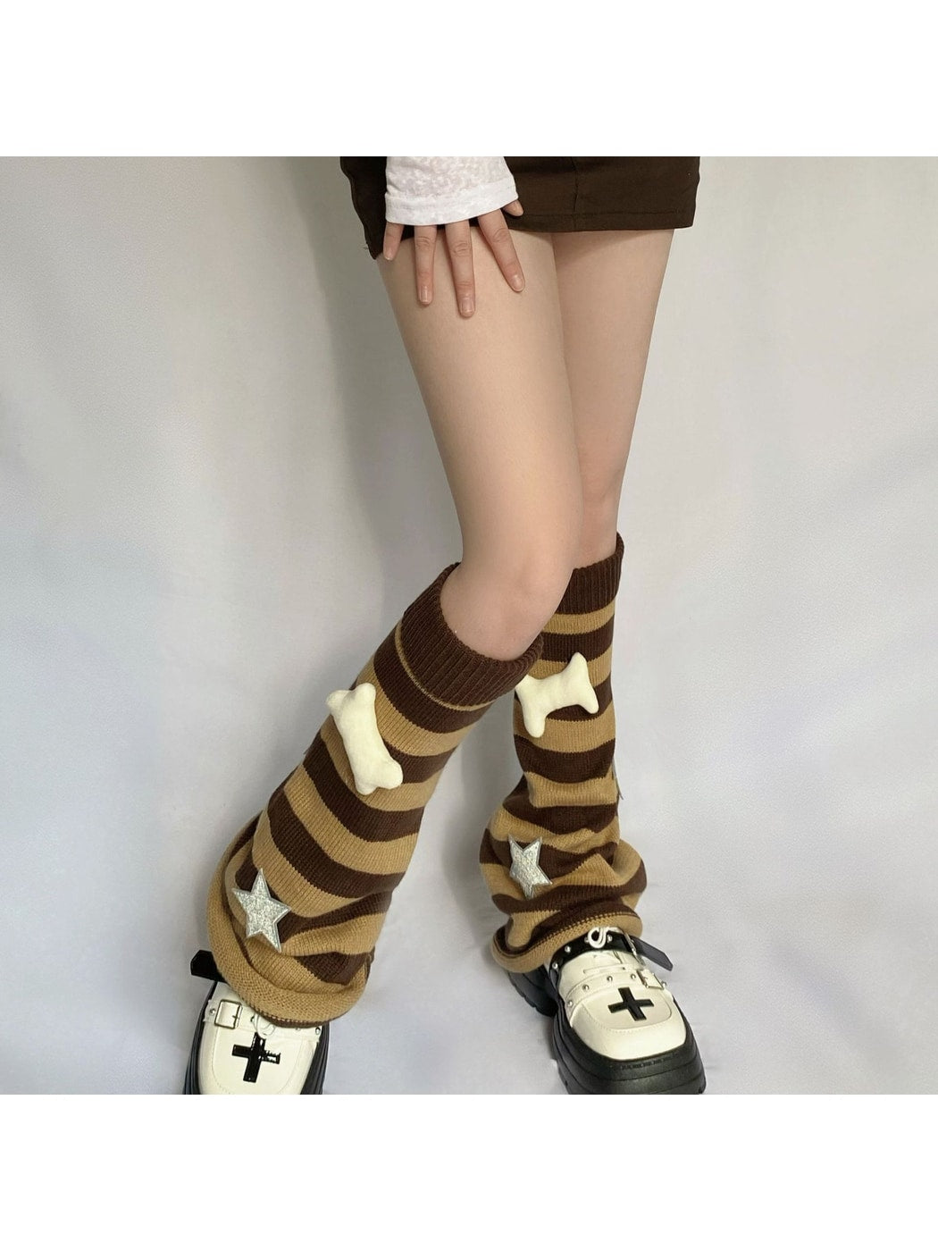 Cozyra - Bone and Star Detail Striped Knit Leg Warmers