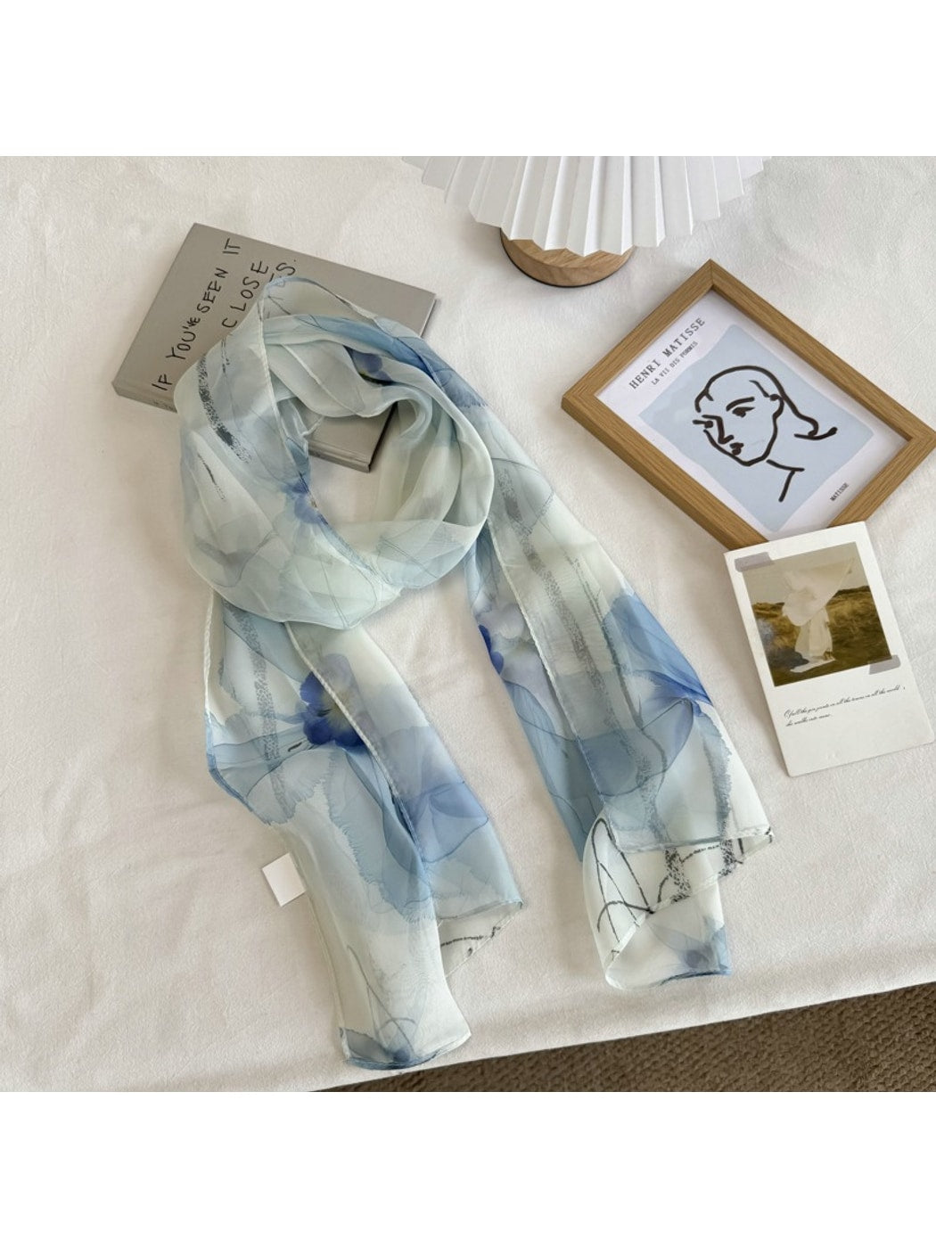 Scarvii - Fresh Floral Printed Lightweight Scarf