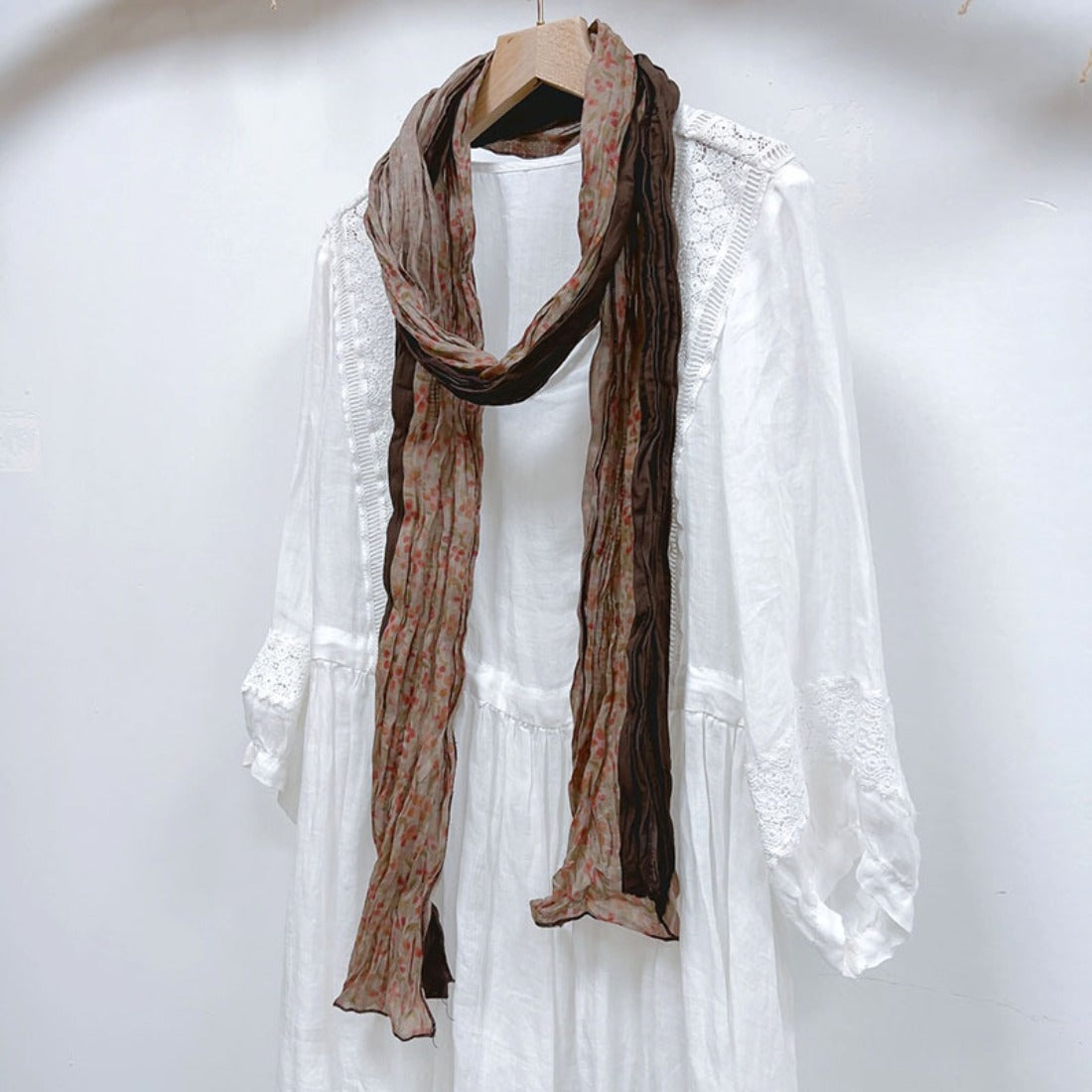Scarvii - Narrow Pleated Spring Scarf