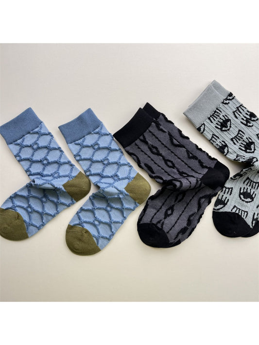 Rufia – Geometric Embossed Mid-Calf Socks