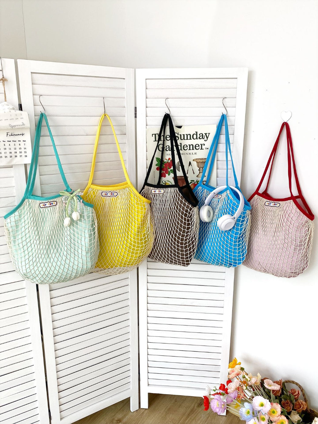 Cosbai beach tote bag shown with matching smaller pouch inside