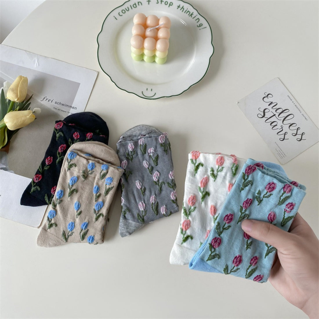 Rufia - Embossed Tulip Pattern Mid-Calf Socks
