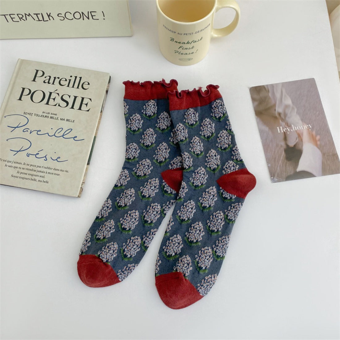 Rufia - Embossed Wheat Ear Pattern Ruffle Mid-Calf Socks