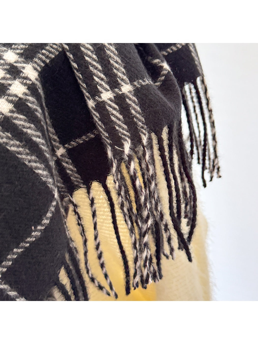 Scarvii – Tassel Fringe Plaid Scarf & Shawl