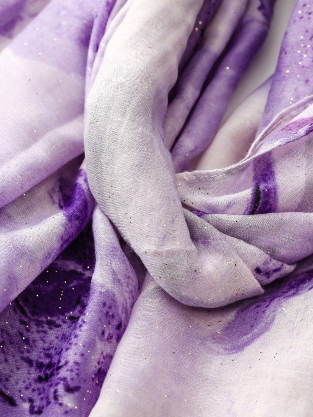 Scarvii - Gradient Style Scarf with Iris Print