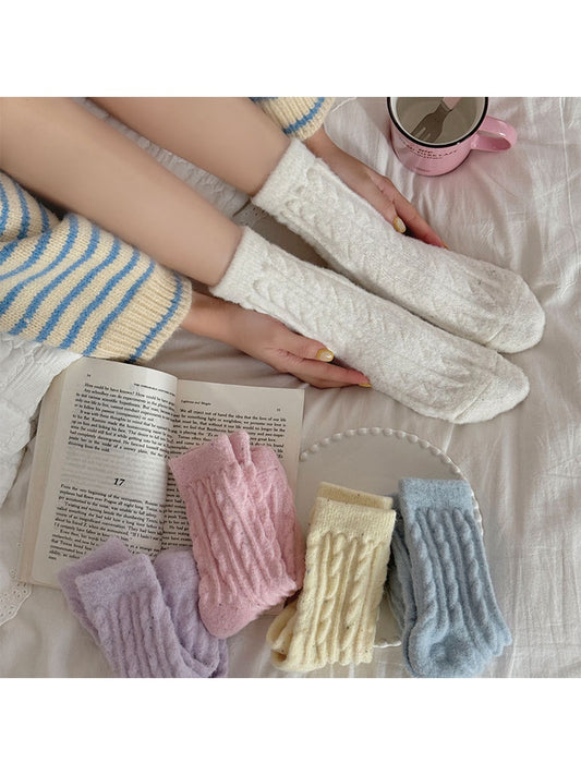 Rufia - Textured Everyday Casual Crew Socks