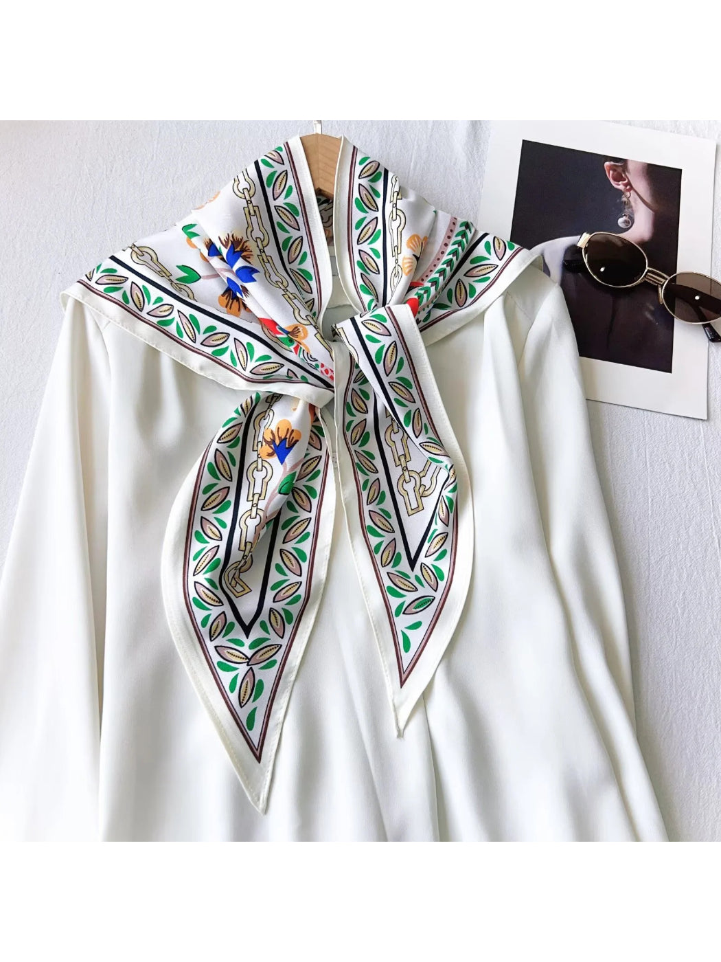 Scarvii Floral Chain Print Triangle Scarf