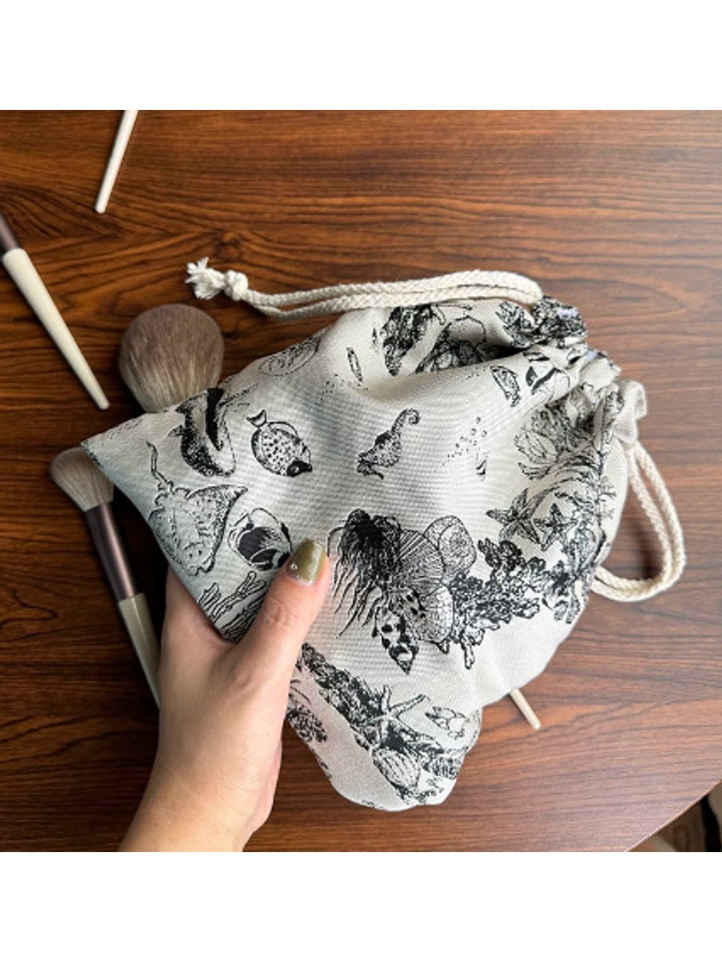 Cosbai - Floral and Fishes Print Drawstring Pouch