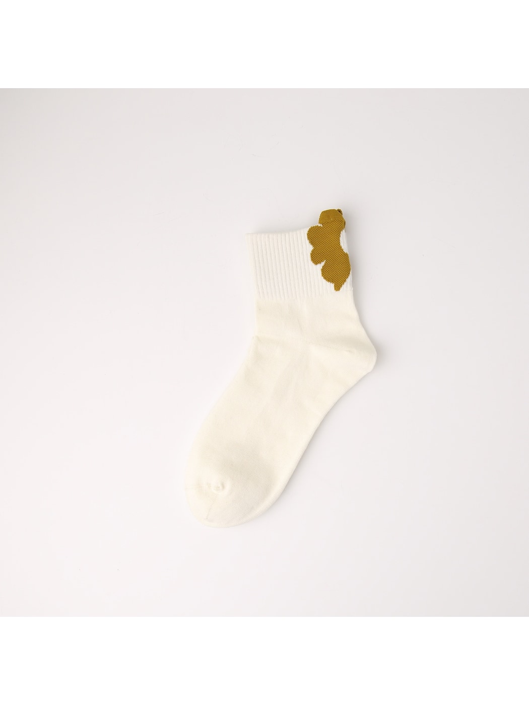 Rufia - Minimal Flower Motif Ankle Socks