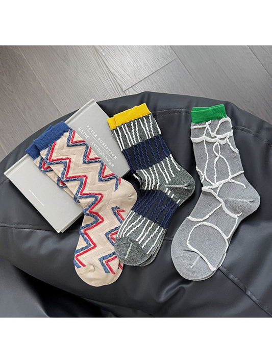 Rufia - Graffiti Embossed Retro Mid-Calf Socks