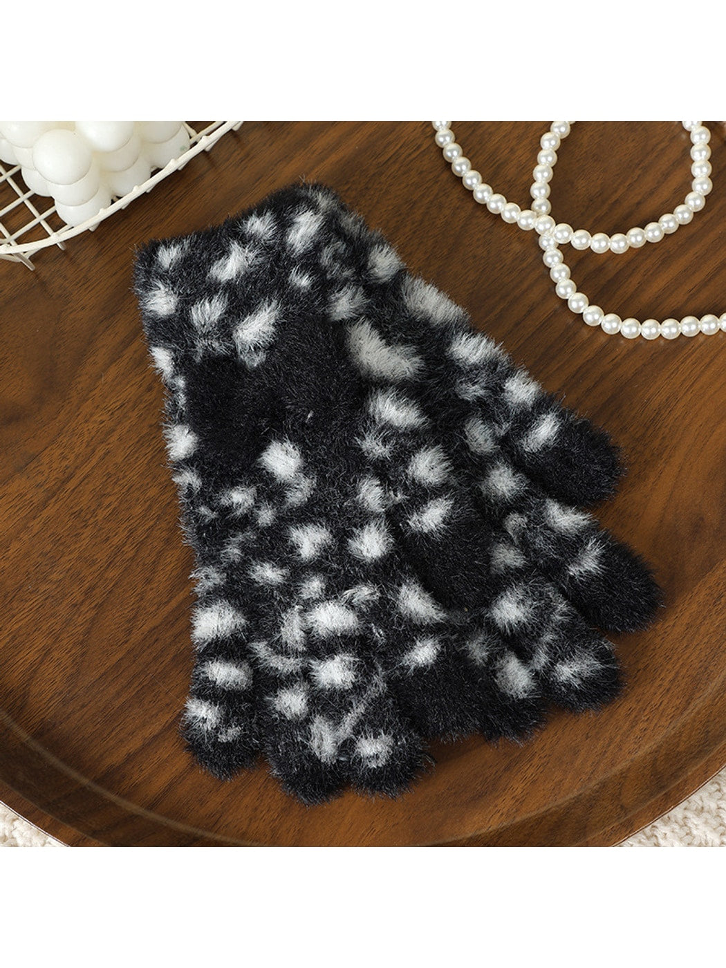 Gloving - Leopard Print Bow Accent Women's Gloves
