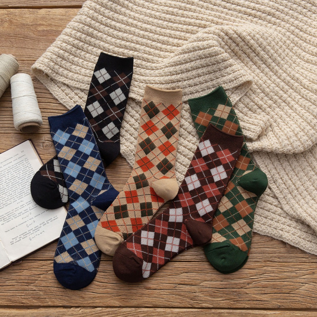 Rufia - Argyle Pattern Mid-Calf Socks
