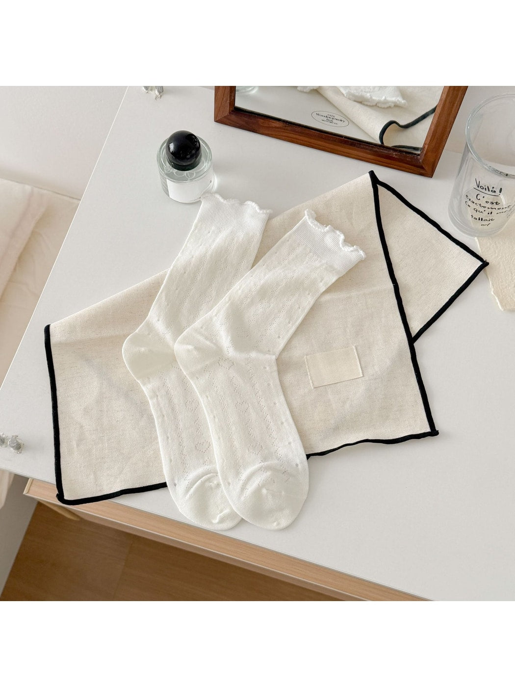 Rufia - Classic Ruffle Pattern Crew Socks