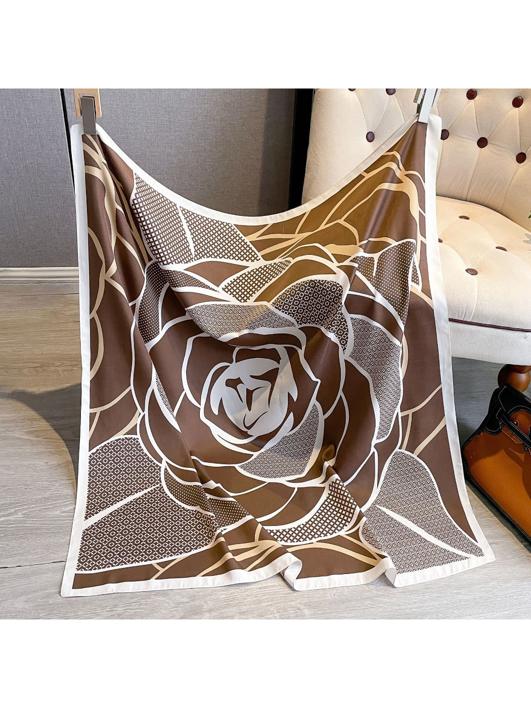 Scarvii - Graphic Rose Pattern Square Scarf